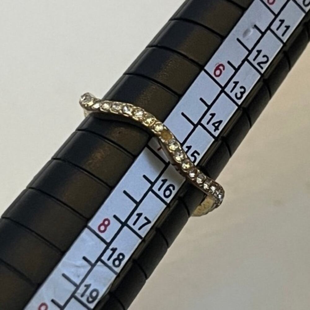 Ring - size 7 - Picture 2 of 6